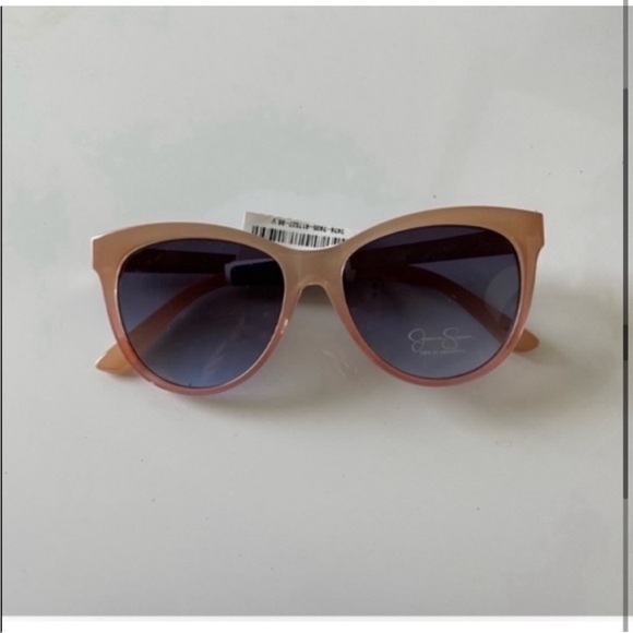 Jessica Simpson Tan Trendy Sunglasses ☀️NWT - Picture 2 of 4